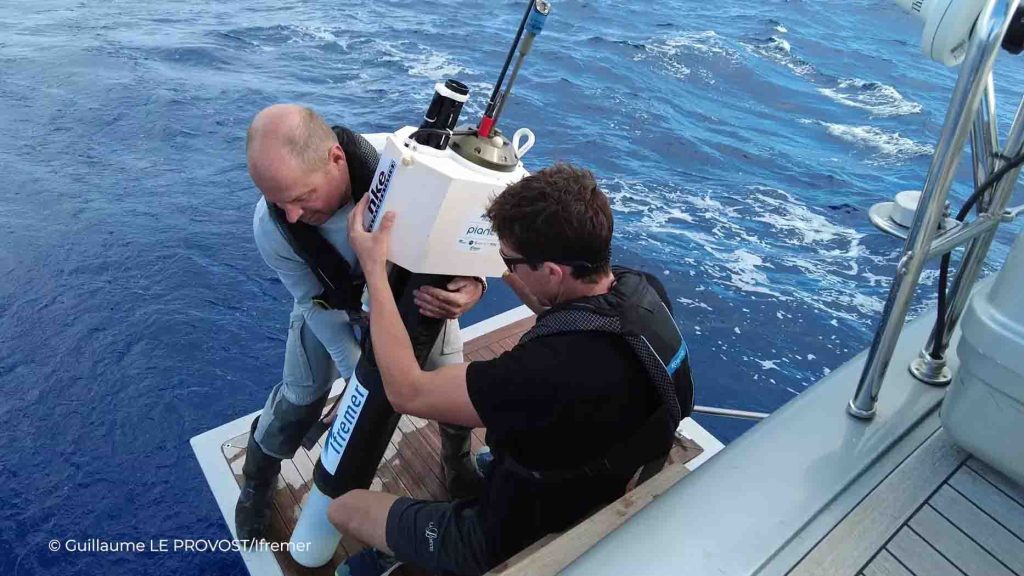 deployment of a deep argo float